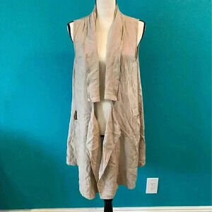 Miilla cardigan in size medium